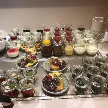 Hotel Am Moosrain Garni