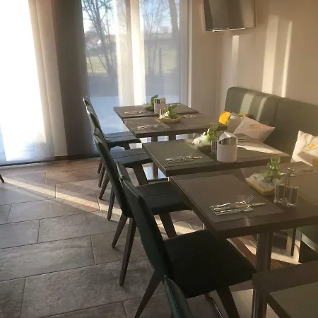 Am Moosrain Garni Hotel